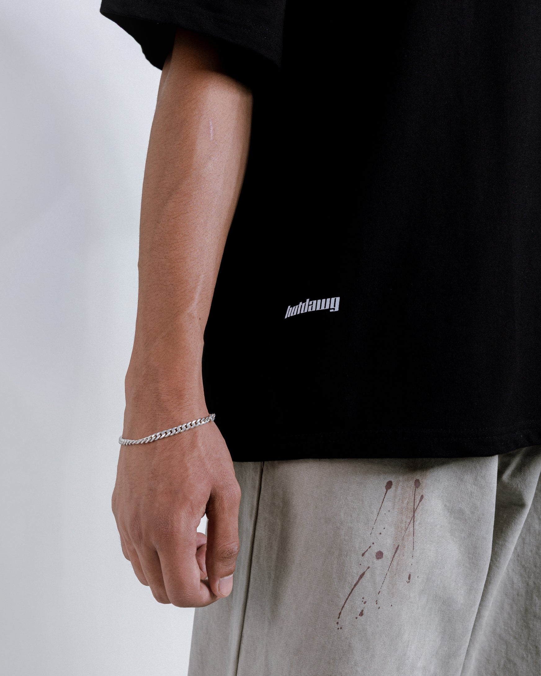 FLOURISH LOOSE FIT PRINTED TSHIRT - BLACK