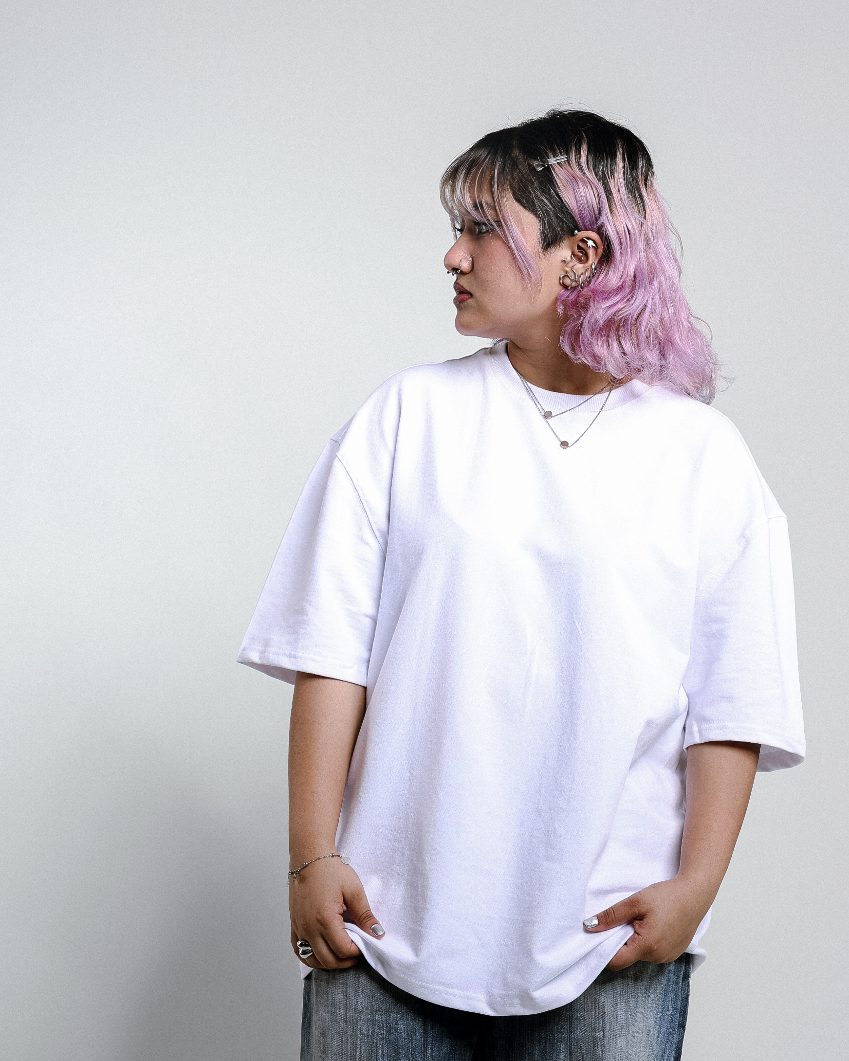LOOSE FIT SOLID TSHIRT - WHITE