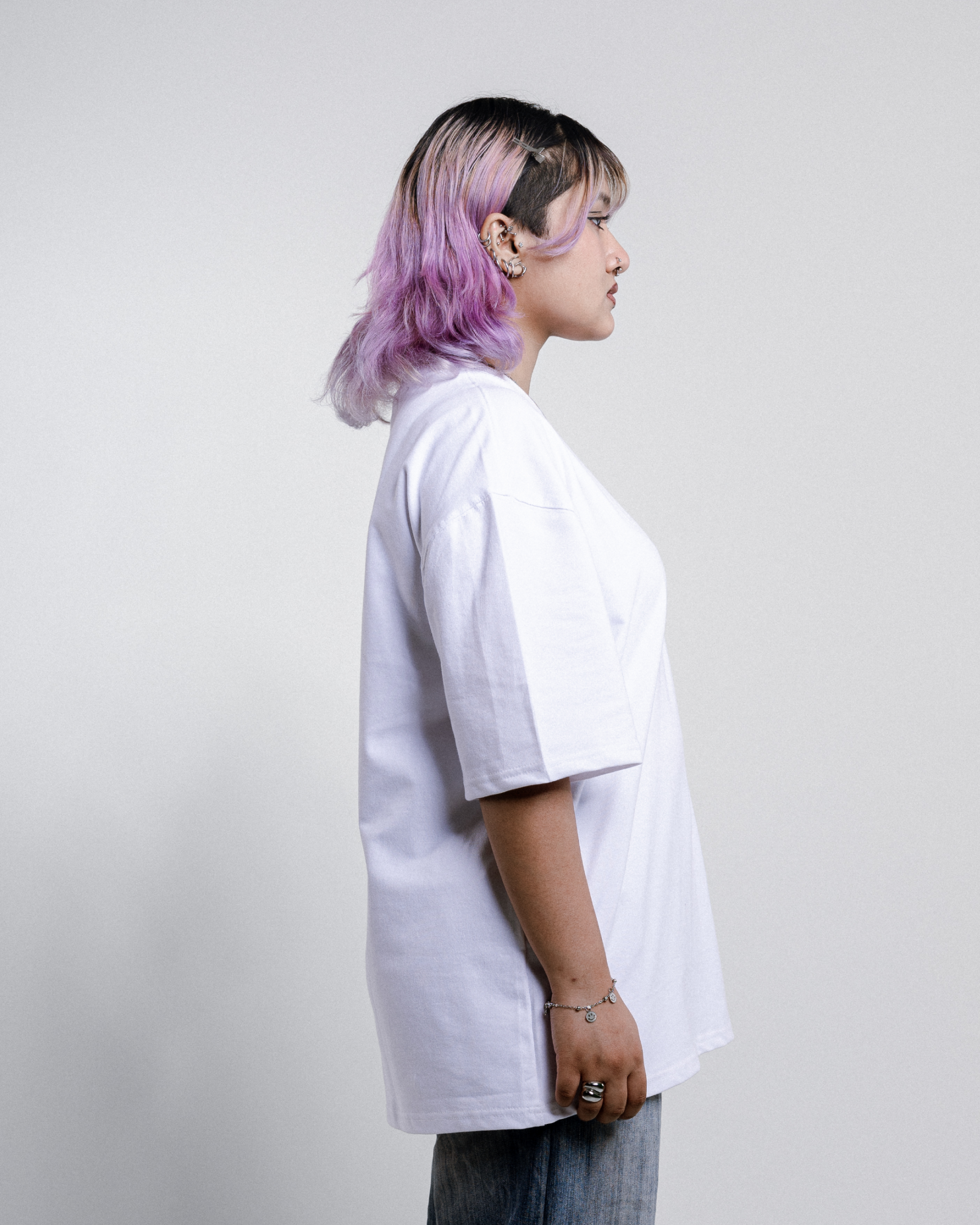LOOSE FIT SOLID TSHIRT - WHITE