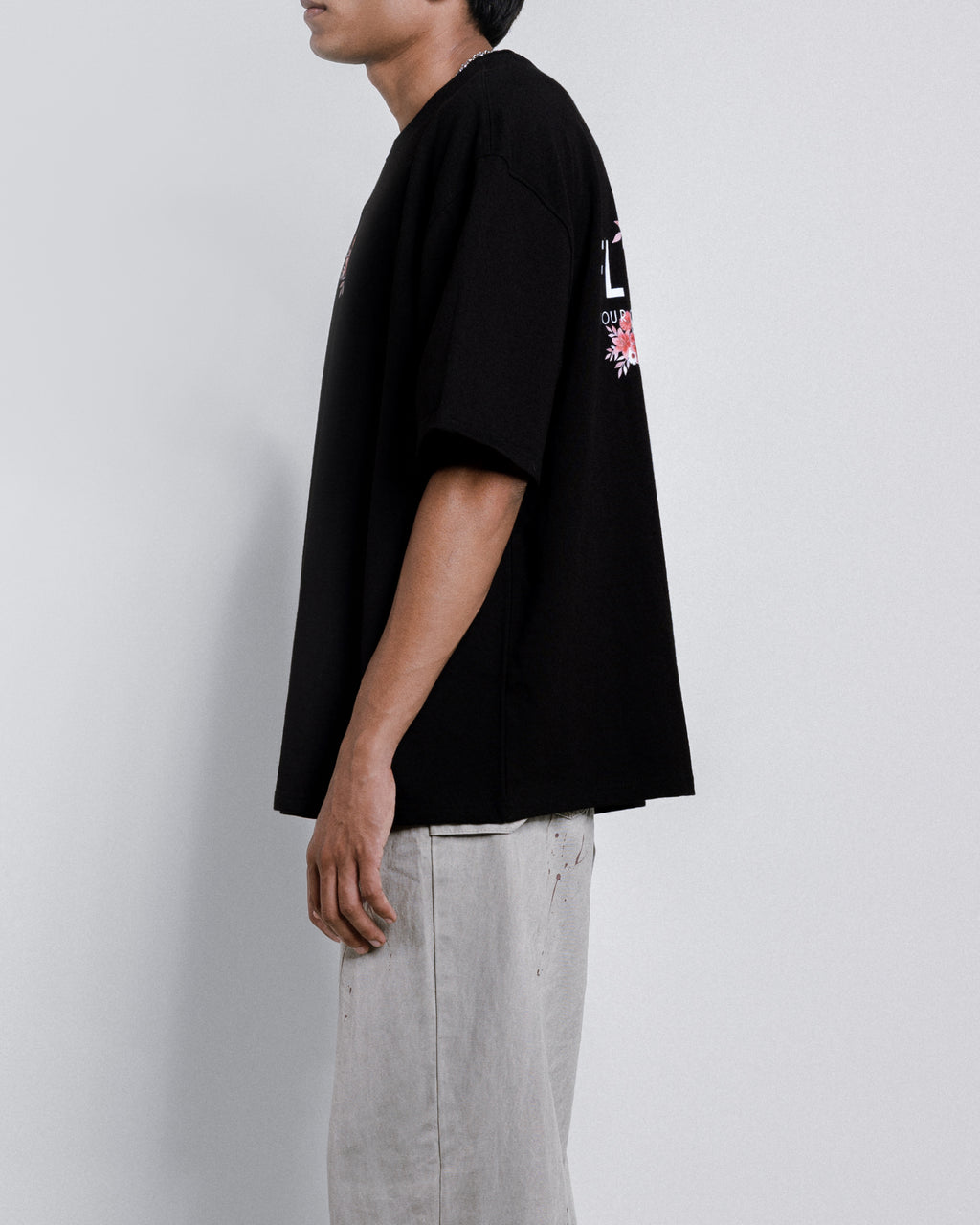 FLOURISH LOOSE FIT PRINTED TSHIRT - BLACK