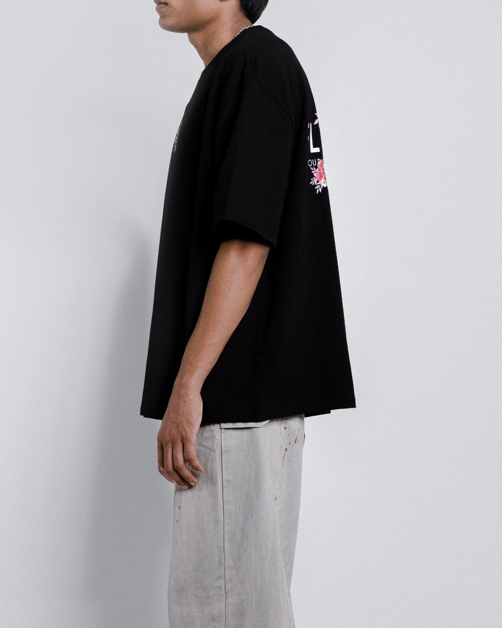 FLOURISH LOOSE FIT PRINTED TSHIRT - BLACK