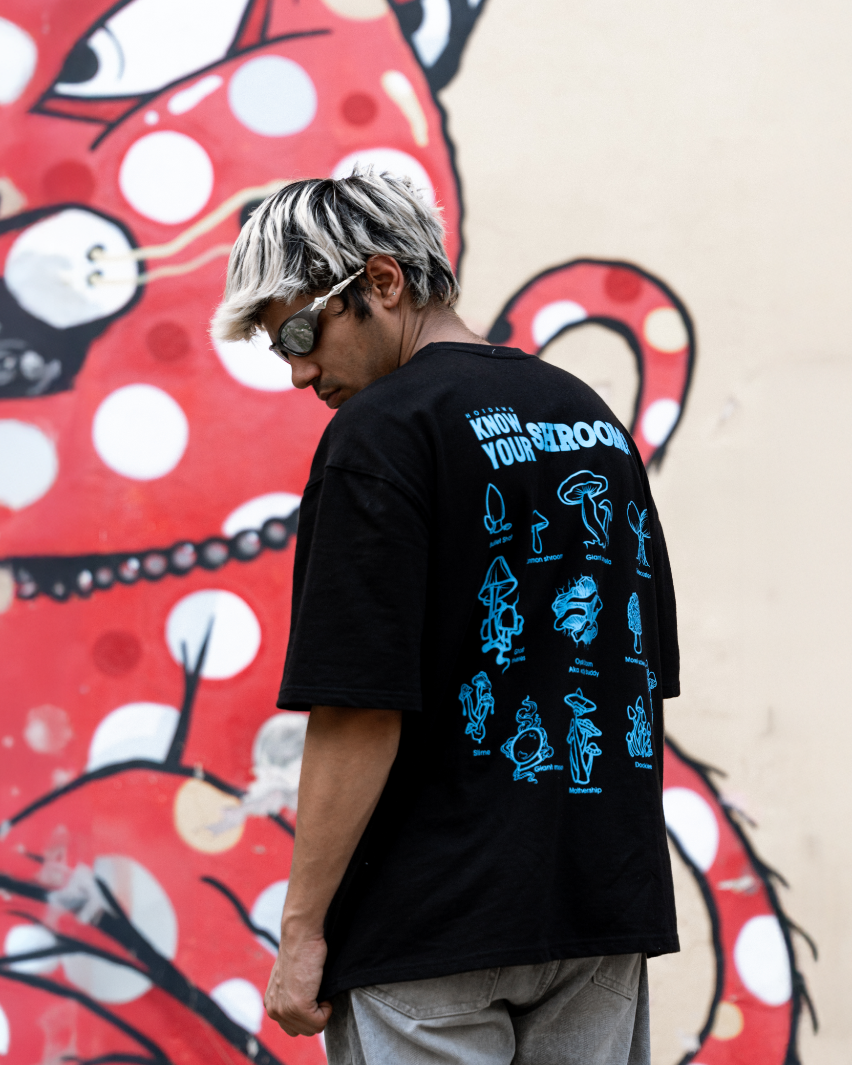 SHROOMS LOOSE FIT PRINTED TSHIRT - BLACK