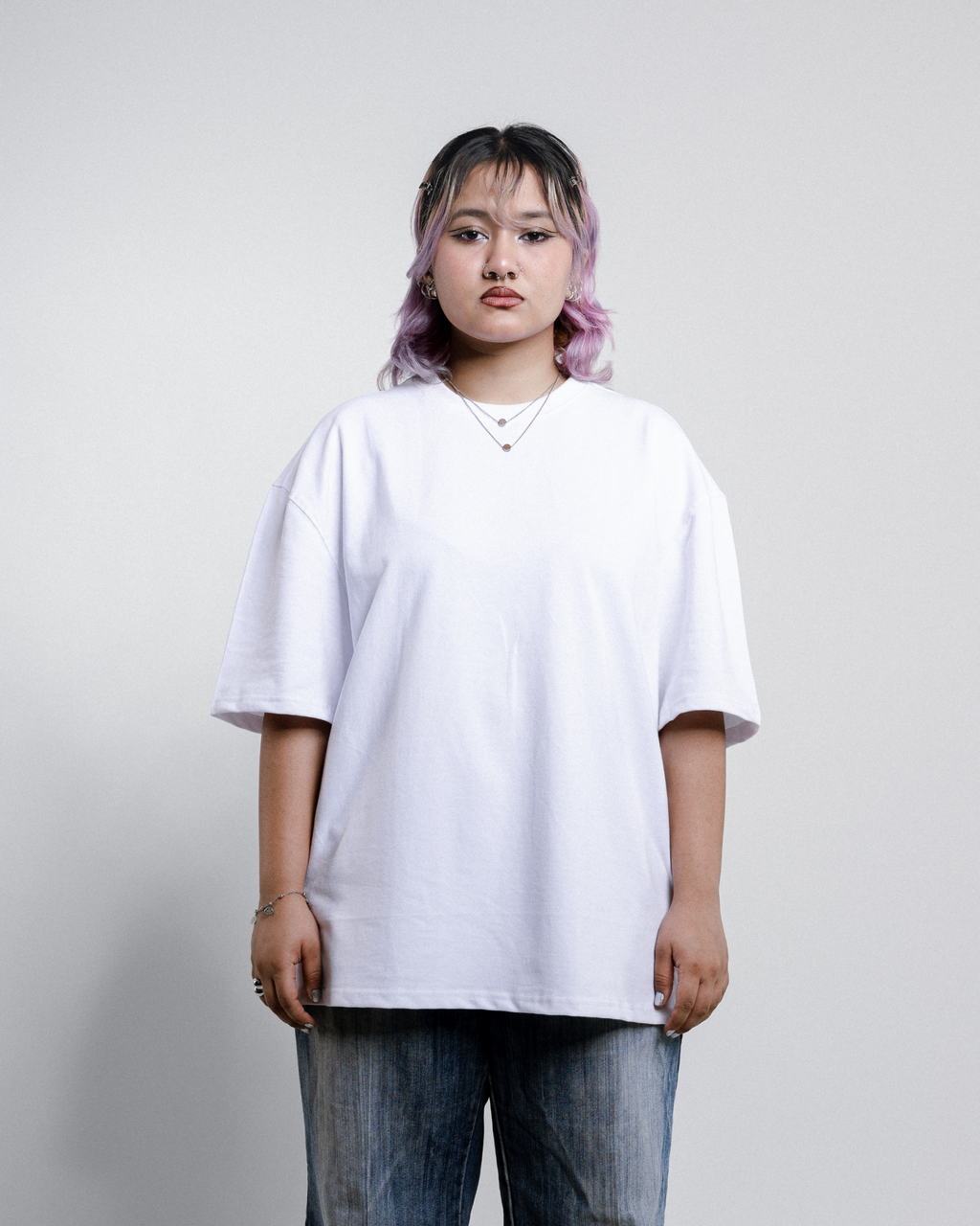 LOOSE FIT SOLID TSHIRT - WHITE