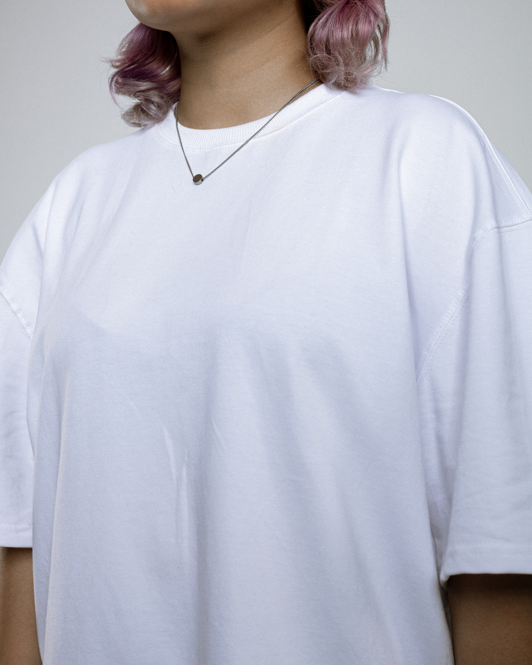 LOOSE FIT SOLID TSHIRT - WHITE